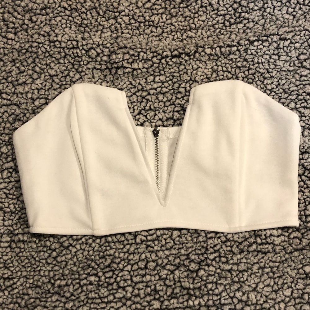 Deep V wired crop top